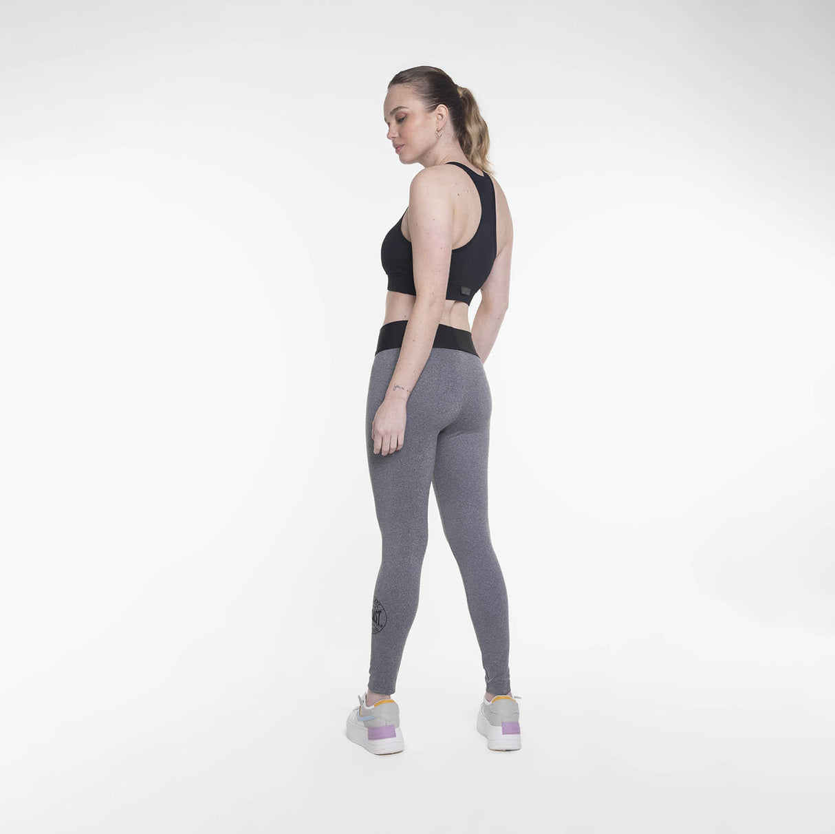 637cce7c2291a90a6aca8a9a